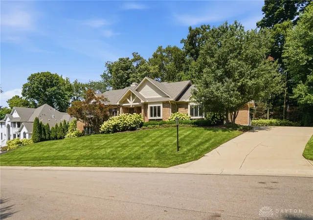 Photo 3 of Sale Pending at 4962 Walnut Walk, Kettering, OH 45429 | MLS# 966633 | Listing updated on 2026-09-16