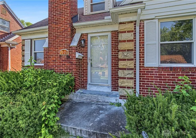 Photo 3 of Sale Pending at 1526 Tennyson Ave, Dayton, OH 45406 | MLS# 967358 | Listing updated on 2026-09-17