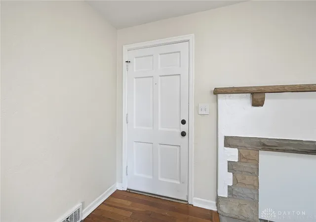 Photo 4 of Sale Pending at 1526 Tennyson Ave, Dayton, OH 45406 | MLS# 967358 | Listing updated on 2026-09-17