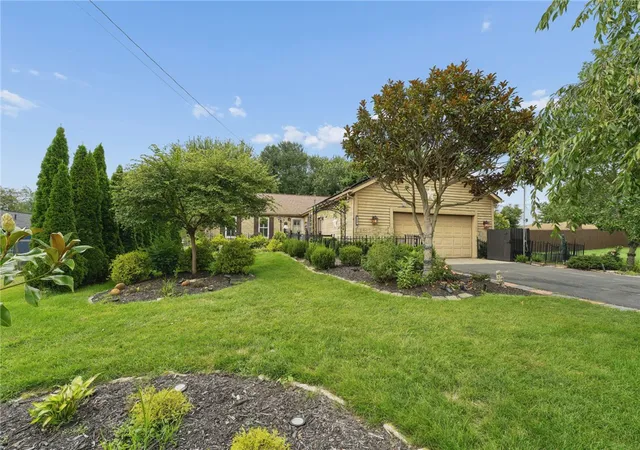 Photo 1 of Single family home for sale at 2400 Yuma Dr Dr, London, OH 43140 | MLS# 967168 | Listing updated on 2026-09-22