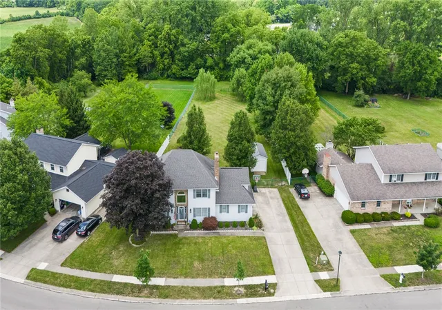 Photo 3 of Single family home for sale at 1084 Kingsgate Rd, Springfield, OH 45503 | MLS# 967397 | Listing updated on 2026-09-20