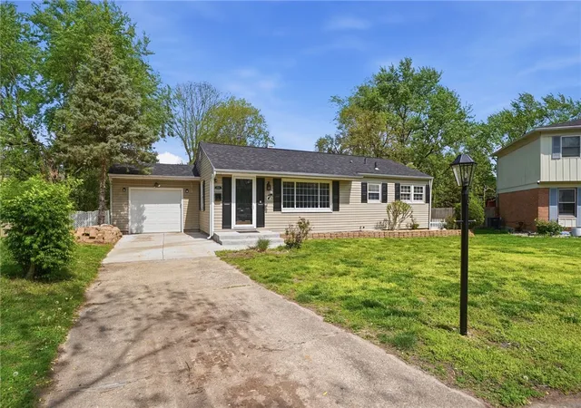 Photo 3 of Sale Pending at 723 Adria Ct, Middletown, OH 45044 | MLS# 967407 | Listing updated on 2026-09-29