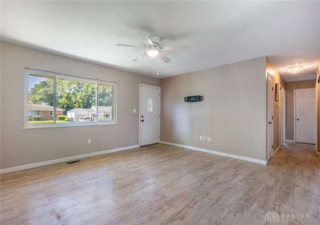 Photo 3 of Single family home for sale at 445 E 4Th St, Franklin, OH 45005 | MLS# 967434 | Listing updated on 2026-10-05