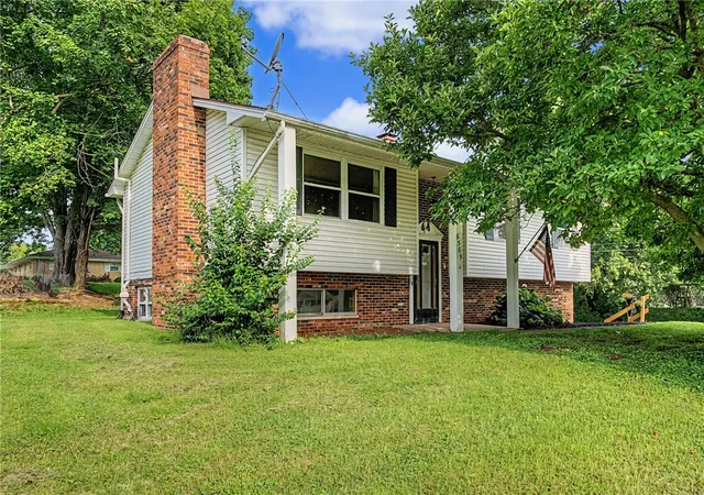 Photo 1 of Single family home for sale at 6569 Dawn St, Franklin Twp, OH 45005 | MLS# 967444 | Listing updated on 2026-09-10