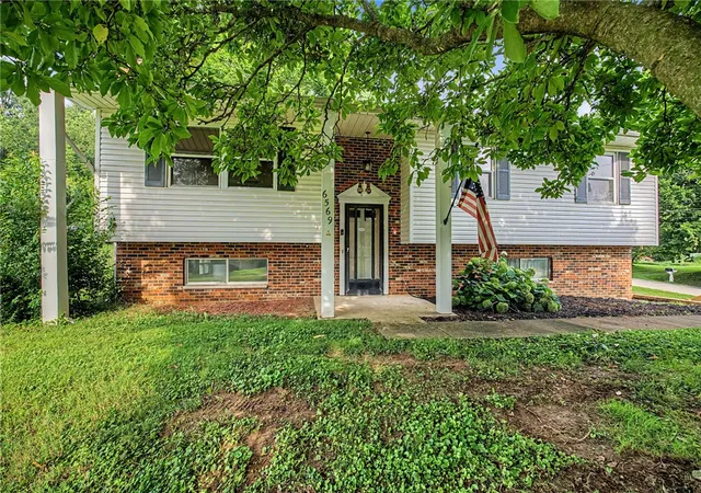 Photo 2 of Single family home for sale at 6569 Dawn St, Franklin Twp, OH 45005 | MLS# 967444 | Listing updated on 2026-09-10