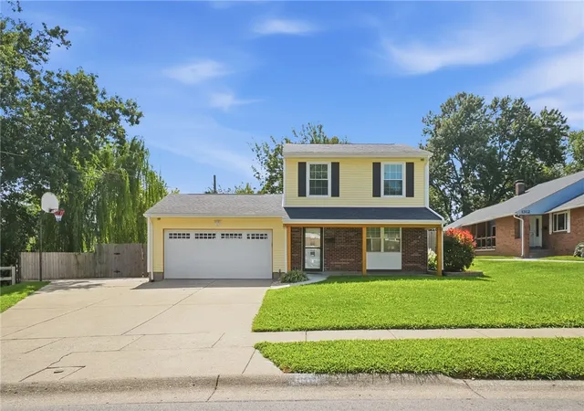 Photo 3 of Single family home for sale at 1314 Brentwood St, Middletown, OH 45044 | MLS# 967471 | Listing updated on 2026-09-14
