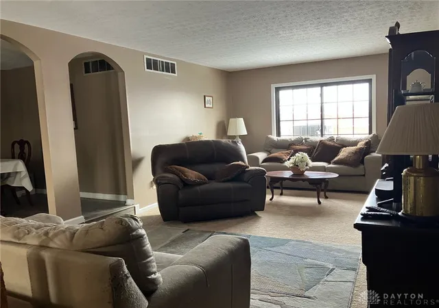 Photo 3 of Single family home for sale at 2117 Robinhood Dr, Miamisburg, OH 45342 | MLS# 967463 | Listing updated on 2026-08-31