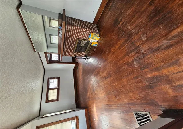 Photo 3 of Single family home for sale at 1015 Lexington Ave, Dayton, OH 45402 | MLS# 967473 | Listing updated on 2026-09-03