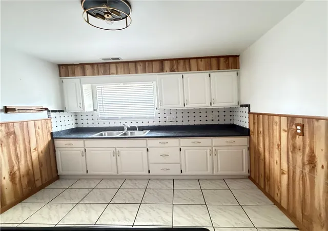 Photo 4 of Single family home for sale at 1415 Chadwick Dr, Dayton, OH 45406 | MLS# 967404 | Listing updated on 2026-09-02