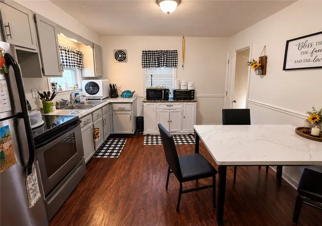 Photo 3 of Single family home for sale at 728 Coralie Ave, Hamilton, OH 45013 | MLS# 967507 | Listing updated on 2026-09-18