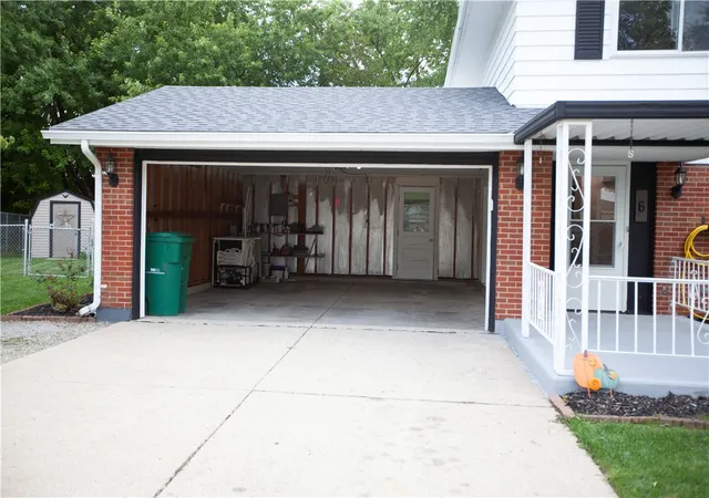 Photo 3 of Single family home for sale at 6 Danzig Ln, Fairborn, OH 45324 | MLS# 967523 | Listing updated on 2026-09-11