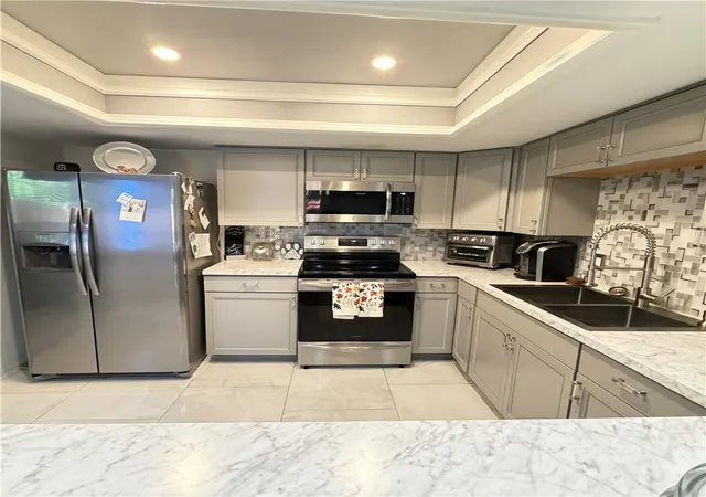 Listing Photo 1 - Condo for sale in building located at 131 Shenandoah Trl, Dayton, OH 45449