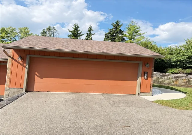 Photo 3 of Condo for sale at 131 Shenandoah Trl, Dayton, OH 45449 | MLS# 967521 | Listing updated on 2026-09-25