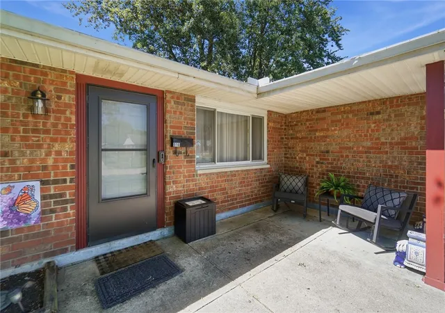 Photo 4 of Sale Pending at 916 Falmouth Ave, Piqua, OH 45356 | MLS# 967297 | Listing updated on 2026-08-31