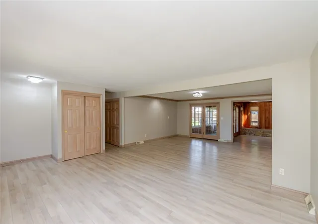 Photo 4 of Sale Pending at 4150 Burning Tree Dr, Kettering, OH 45440 | MLS# 967413 | Listing updated on 2026-10-05