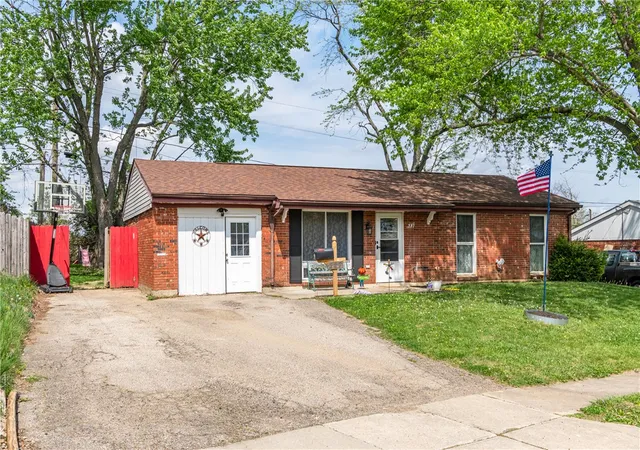 Photo 1 of Single family home for sale at 227 Oxford Dr, Fairborn, OH 45324 | MLS# 967526 | Listing updated on 2026-08-31
