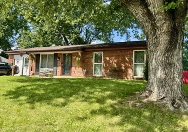 Photo 5 of Single family home for sale at 227 Oxford Dr, Fairborn, OH 45324 | MLS# 967526 | Listing updated on 2026-08-31