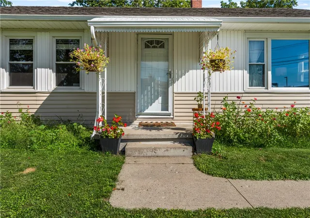 Photo 3 of Single family home for sale at 668 Dayton Rd, Waynesville, OH 45068 | MLS# 967520 | Listing updated on 2026-09-12