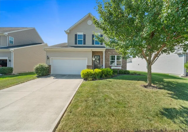 Photo 2 of Single family home for sale at 7119 Bluestream Dr, Tipp City, OH 45371 | MLS# 967540 | Listing updated on 2026-09-13