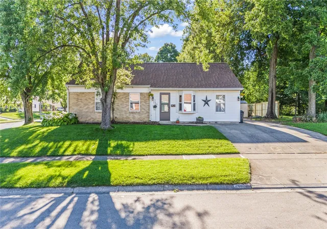 Photo 2 of Sale Pending at 255 Hartshorn Dr, Vandalia, OH 45377 | MLS# 967470 | Listing updated on 2026-09-14