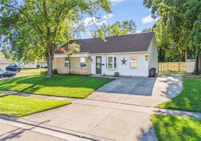 Photo 3 of Sale Pending at 255 Hartshorn Dr, Vandalia, OH 45377 | MLS# 967470 | Listing updated on 2026-09-14