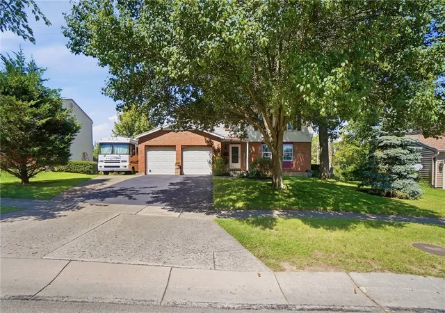 Photo 2 of Single family home for sale at 249 Topton Dr, Vandalia, OH 45377 | MLS# 967451 | Listing updated on 2026-08-31