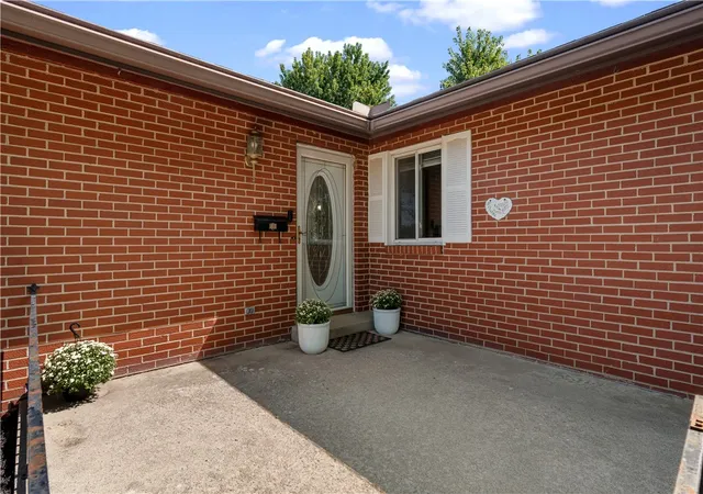 Photo 3 of Single family home for sale at 983 Peggy Ln, Wilmington, OH 45177 | MLS# 967446 | Listing updated on 2026-09-30