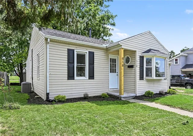 Photo 3 of Sale Pending at 518 4th Ave, Sidney, OH 45365 | MLS# 967524 | Listing updated on 2026-09-25
