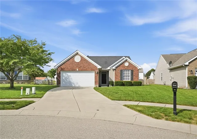 Photo 3 of Sale Pending at 213 Blue Quail Pl, Trenton, OH 45067 | MLS# 967588 | Listing updated on 2026-08-31