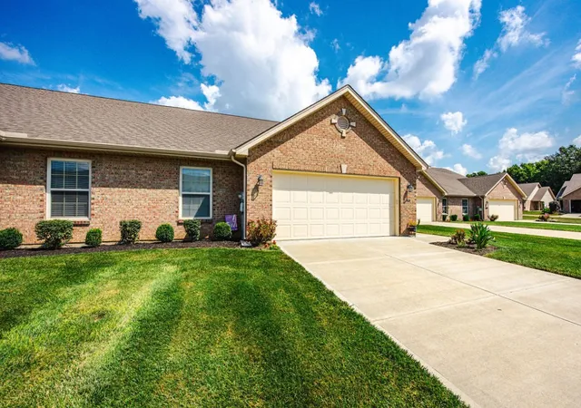 Photo 3 of Sale Pending at 735 Villa Ct, Trenton, OH 45067 | MLS# 967584 | Listing updated on 2026-09-11