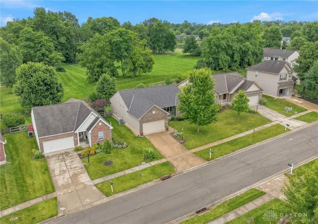 Photo 3 of Single family home for sale at 7630 Sandstone Trl, Hamilton Twp, OH 45039 | MLS# 967598 | Listing updated on 2026-09-11