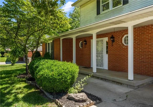 Photo 3 of Single family home for sale at 5277 Gabbard Dr, Trenton, OH 45067 | MLS# 967531 | Listing updated on 2026-09-21