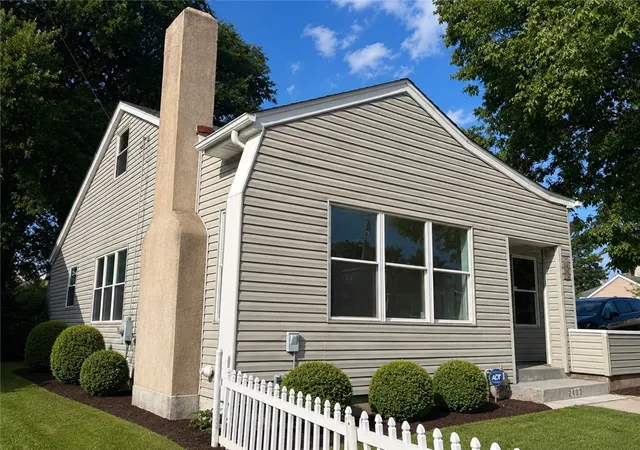 Photo 1 of Single family home for sale at 2403 S Sutphin St, Middletown, OH 45044 | MLS# 967608 | Listing updated on 2026-09-23