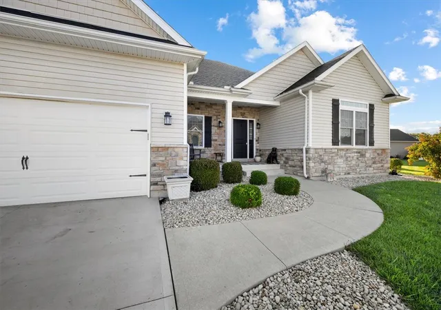 Photo 3 of Single family home for sale at 1005 Haverhill Dr, Troy, OH 45373 | MLS# 967539 | Listing updated on 2026-10-06
