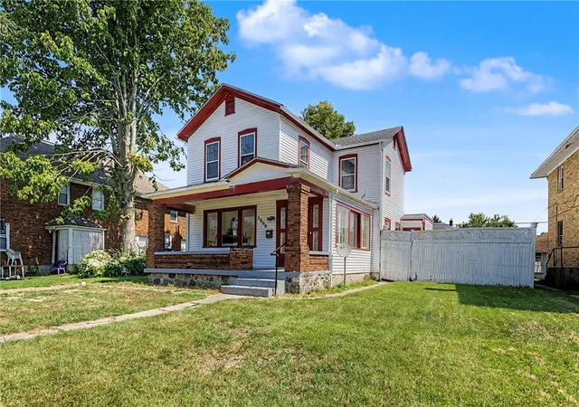 Photo 3 of Single family home for sale at 2808 N Main St, Dayton, OH 45405 | MLS# 966043 | Listing updated on 2026-10-07