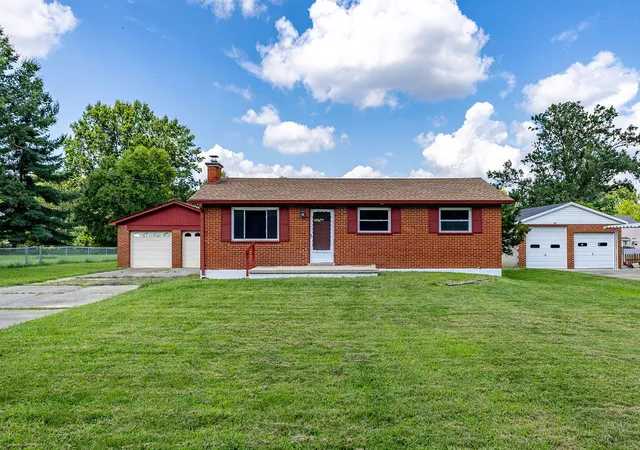Photo 1 of Single family home for sale at 8016 School Rd, Sycamore Twp, OH 45249 | MLS# 967648 | Listing updated on 2026-09-08