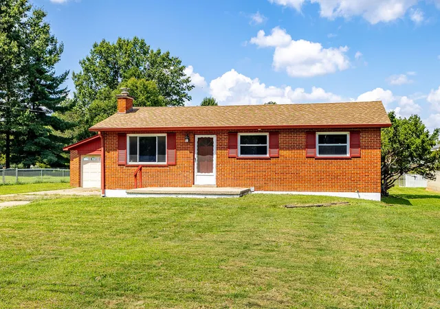 Photo 2 of Single family home for sale at 8016 School Rd, Sycamore Twp, OH 45249 | MLS# 967648 | Listing updated on 2026-09-08