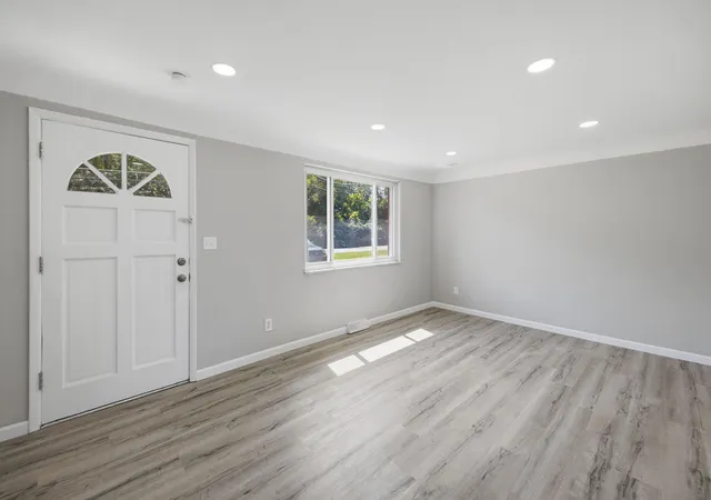 Photo 3 of Single family home for sale at 8016 School Rd, Sycamore Twp, OH 45249 | MLS# 967648 | Listing updated on 2026-09-18