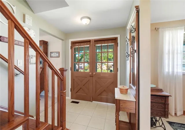 Photo 4 of Single family home for sale at 3161 Sherwood Park Dr, Springfield, OH 45505 | MLS# 967356 | Listing updated on 2026-09-12