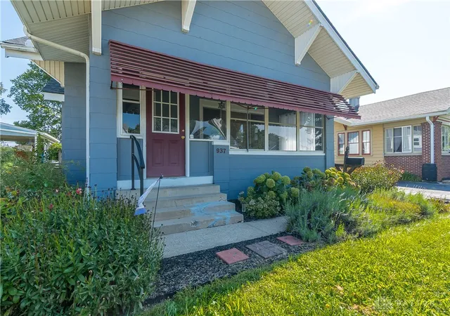 Photo 3 of Single family home for sale at 937 E Main St, Troy, OH 45373 | MLS# 967637 | Listing updated on 2026-09-10