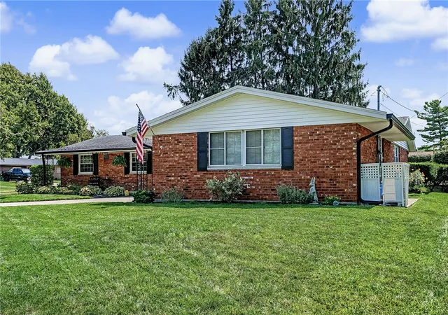 Photo 2 of Sale Pending at 1232 Marietta Dr, Fairborn, OH 45324 | MLS# 966799 | Listing updated on 2026-09-04