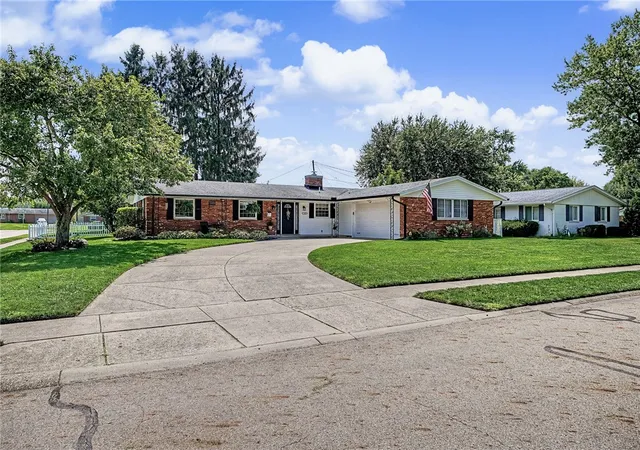 Photo 3 of Sale Pending at 1232 Marietta Dr, Fairborn, OH 45324 | MLS# 966799 | Listing updated on 2026-09-04