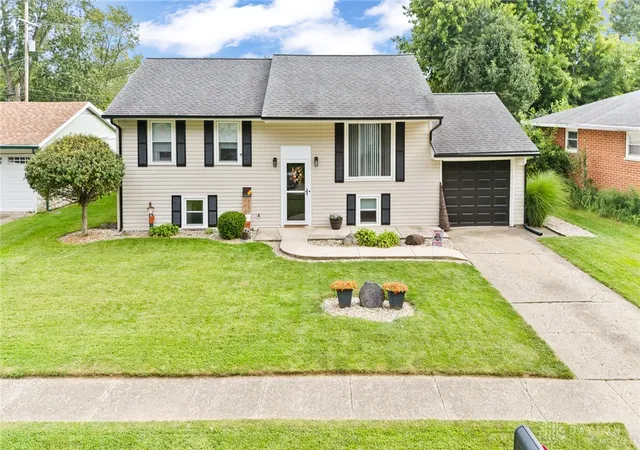 Photo 2 of Single family home for sale at 137 Ark Ave, Greenville, OH 45331 | MLS# 967655 | Listing updated on 2026-10-06