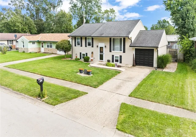 Photo 3 of Single family home for sale at 137 Ark Ave, Greenville, OH 45331 | MLS# 967655 | Listing updated on 2026-10-06