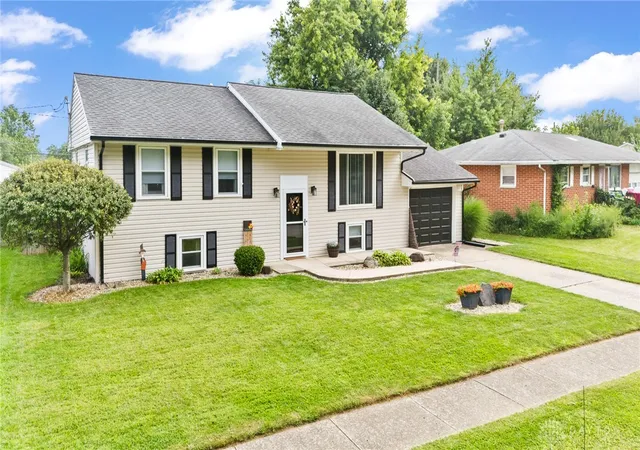 Photo 3 of Single family home for sale at 137 Ark Ave, Greenville, OH 45331 | MLS# 967655 | Listing updated on 2026-10-06