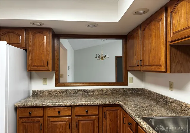 Photo 4 of Condo for sale at 1547 Dee Anne Dr, Xenia, OH 45385 | MLS# 966305 | Listing updated on 2026-10-03