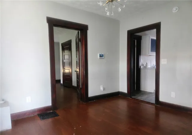 Photo 4 of Single family home for sale at 250 S Harbine Ave, Dayton, OH 45403 | MLS# 967689 | Listing updated on 2026-09-05