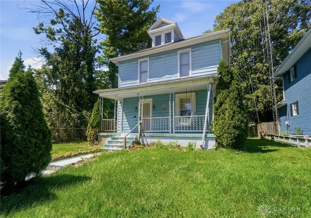 Photo 2 of Sale Pending at 1561 S Fountain Ave, Springfield, OH 45506 | MLS# 967725 | Listing updated on 2026-09-05
