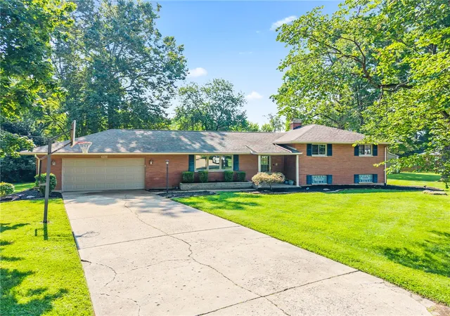 Photo 1 of Single family home for sale at 300 Heidi Ct, Washington Twp, OH 45459 | MLS# 967732 | Listing updated on 2026-09-12
