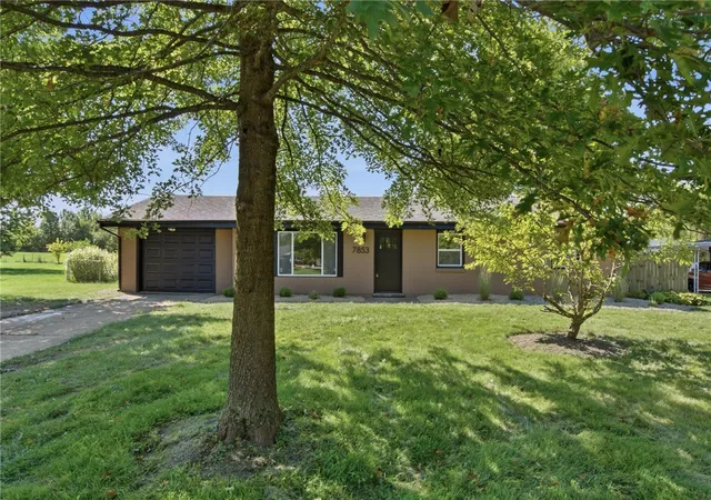 Photo 2 of Single family home for sale at 7853 Myers Rd, Middletown, OH 45042 | MLS# 967747 | Listing updated on 2026-09-11
